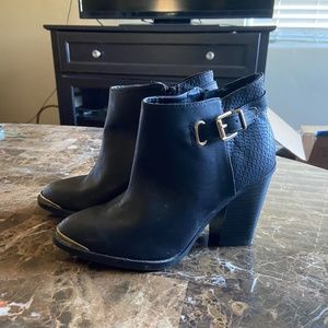 Rock & Republic Chop Out Black Ankle Bootie
